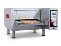 Pizza oven - isang matapat na katulong sa paghahanda ng iyong paboritong ulam