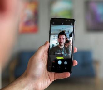 Samsung Galaxy S10 + ha la migliore fotocamera selfie