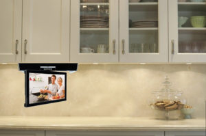 Televizors virtuvē ar labu skata leņķi