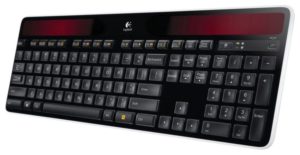 „Logitech“ belaidė saulės klaviatūra K750