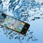 Le smartphone est tombé à l'eau: l'essentiel est de ne pas paniquer